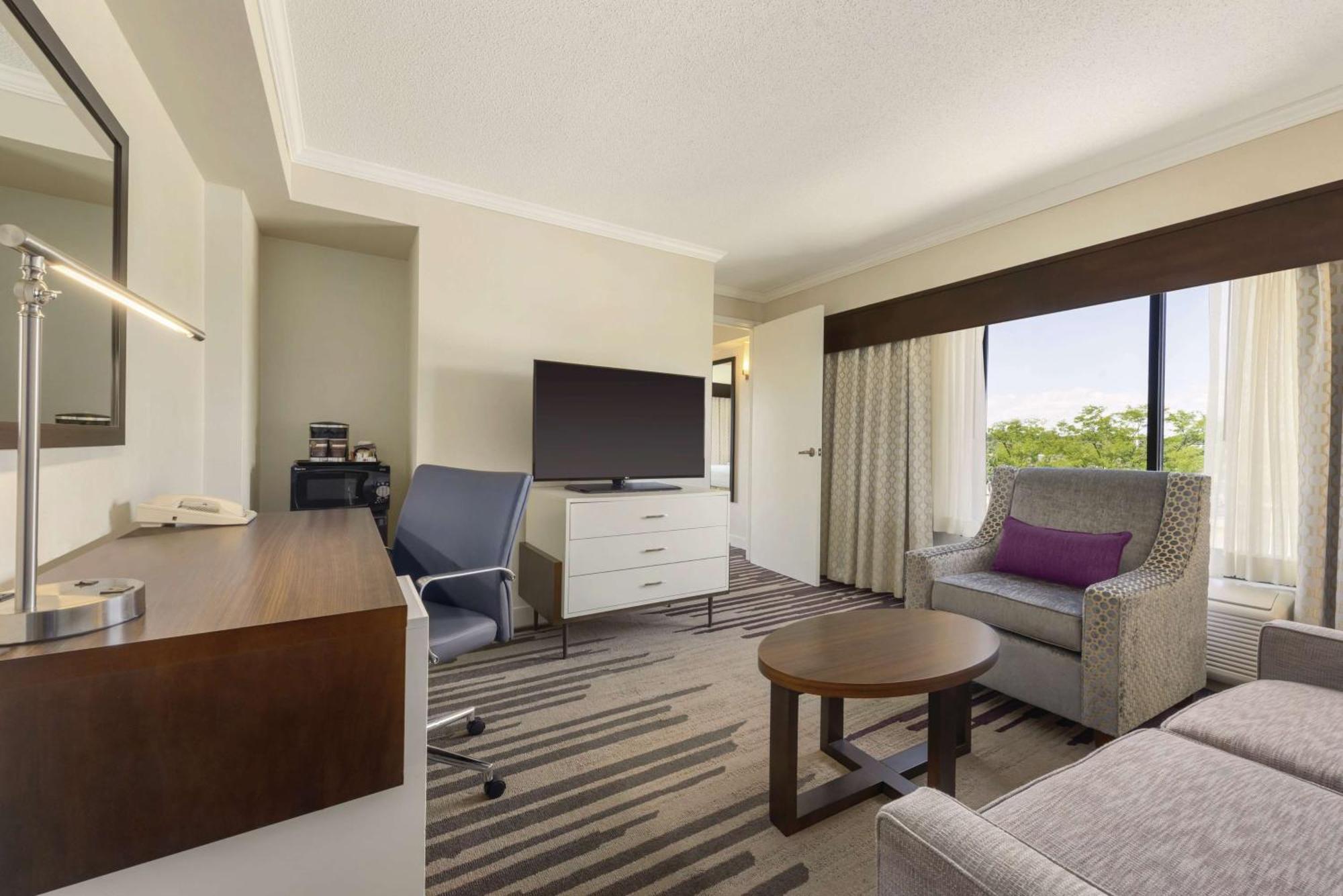 Doubletree By Hilton Milwaukee/brookfield 4* Brookfield