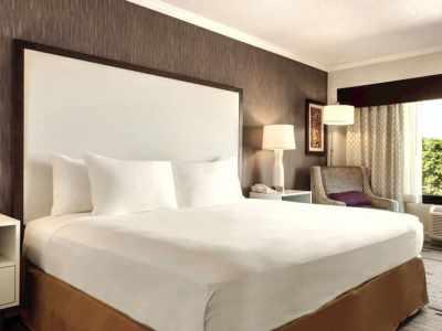 Doubletree By Hilton Milwaukee/brookfield Hotel 4*