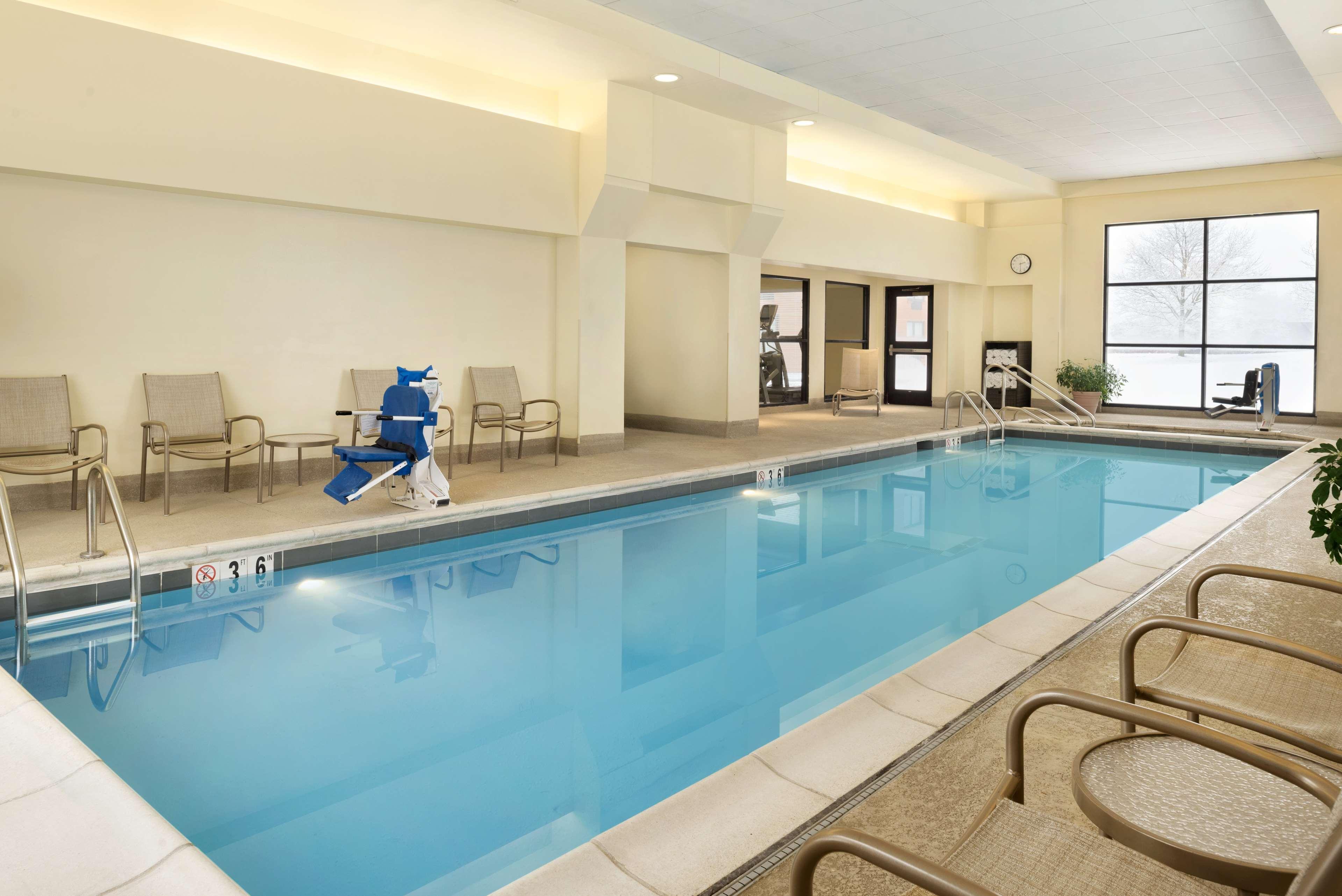 Doubletree By Hilton Milwaukee/brookfield 4* Brookfield