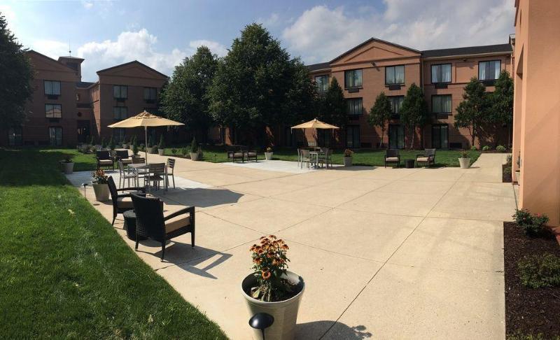 Doubletree By Hilton Milwaukee/brookfield 4* Brookfield